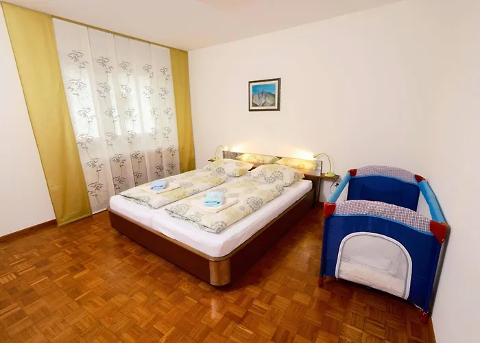 公寓 Apartma Pr Cehc 托尔明