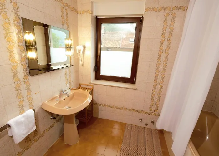 Apartma Pr Cehc 托尔明